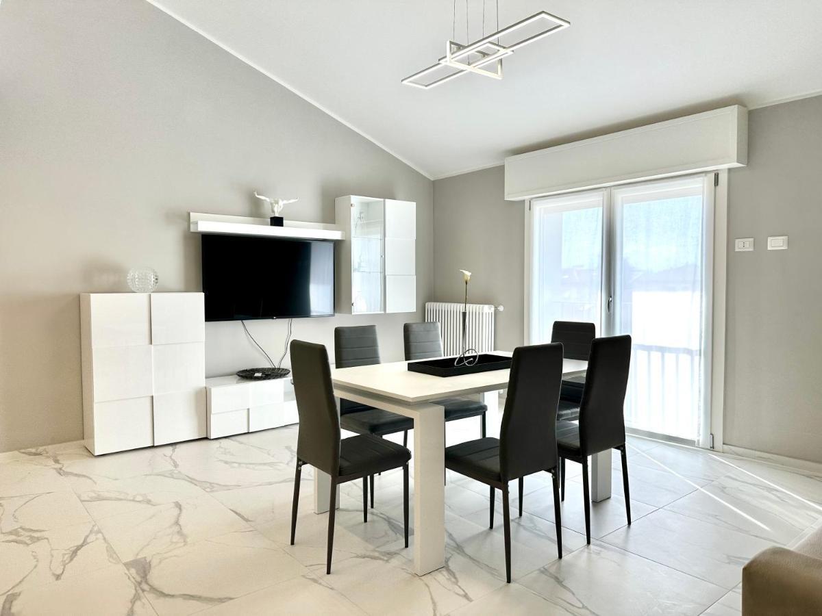 Donnino Apartments Fidenza Dış mekan fotoğraf